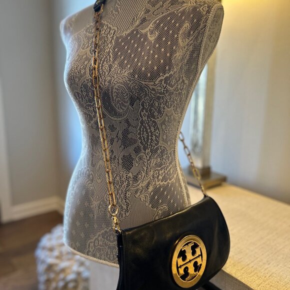 Tory Burch Amanda Crossbody Bag - Picture 2 of 10